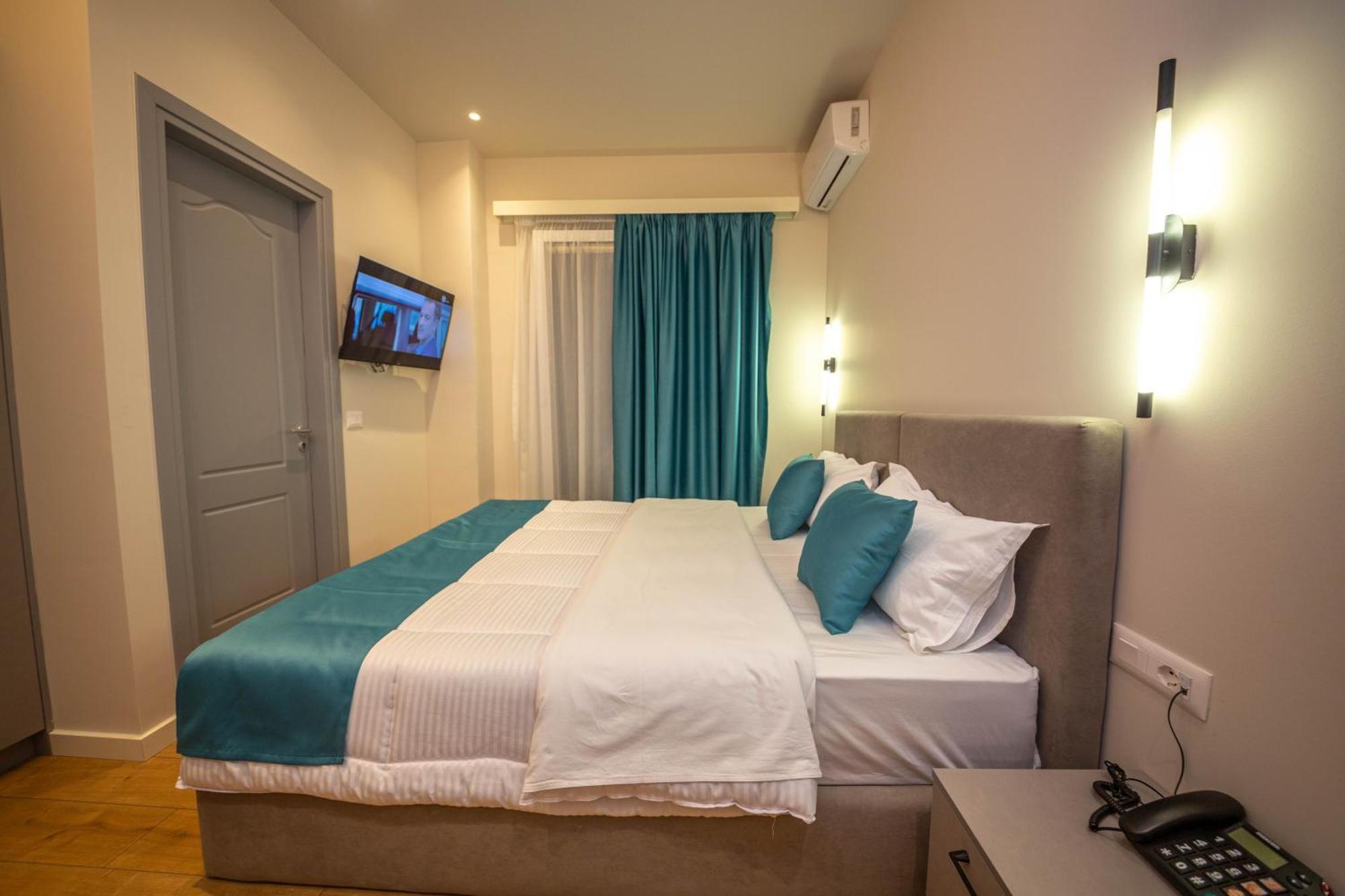 Illyrian Boutique Hotel Sarande Phòng bức ảnh